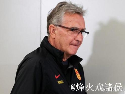 国足又是荣誉战 伊万表态不会主动辞职 你同意吗？